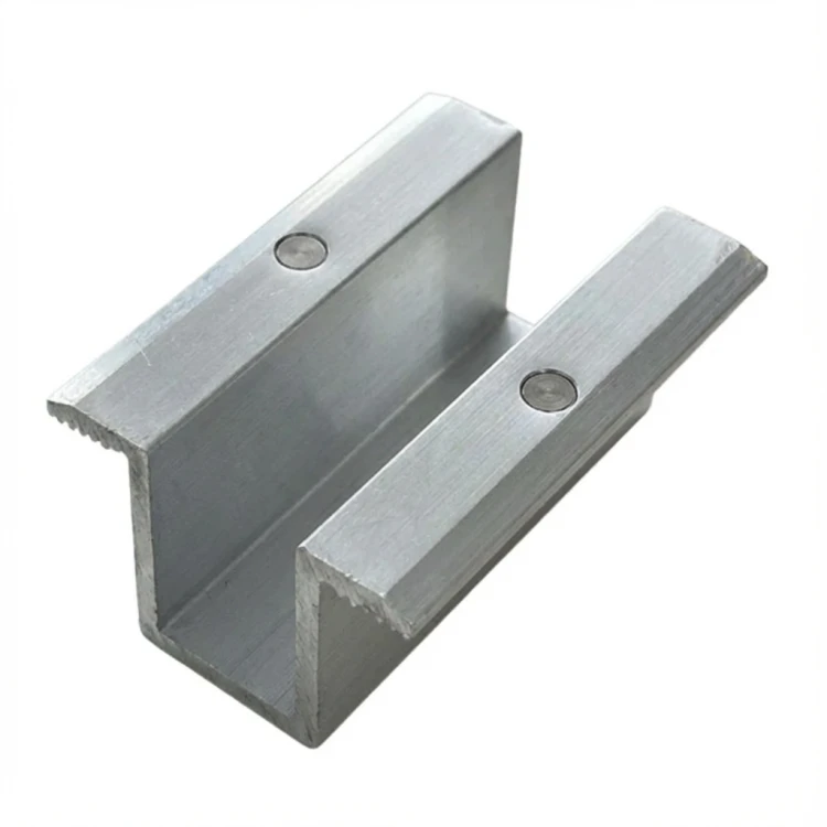 Mittlere Klemmhalterung L50 H25 mit Erdungspin PV-04-19 (1)